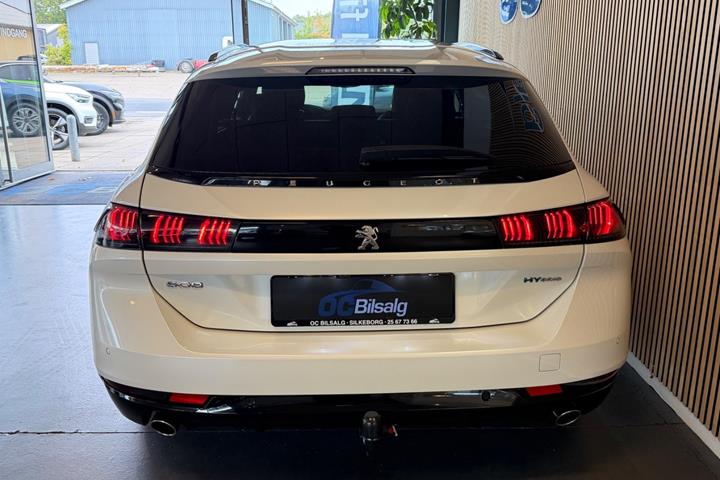 Hvid Peugeot 508 fra 2020