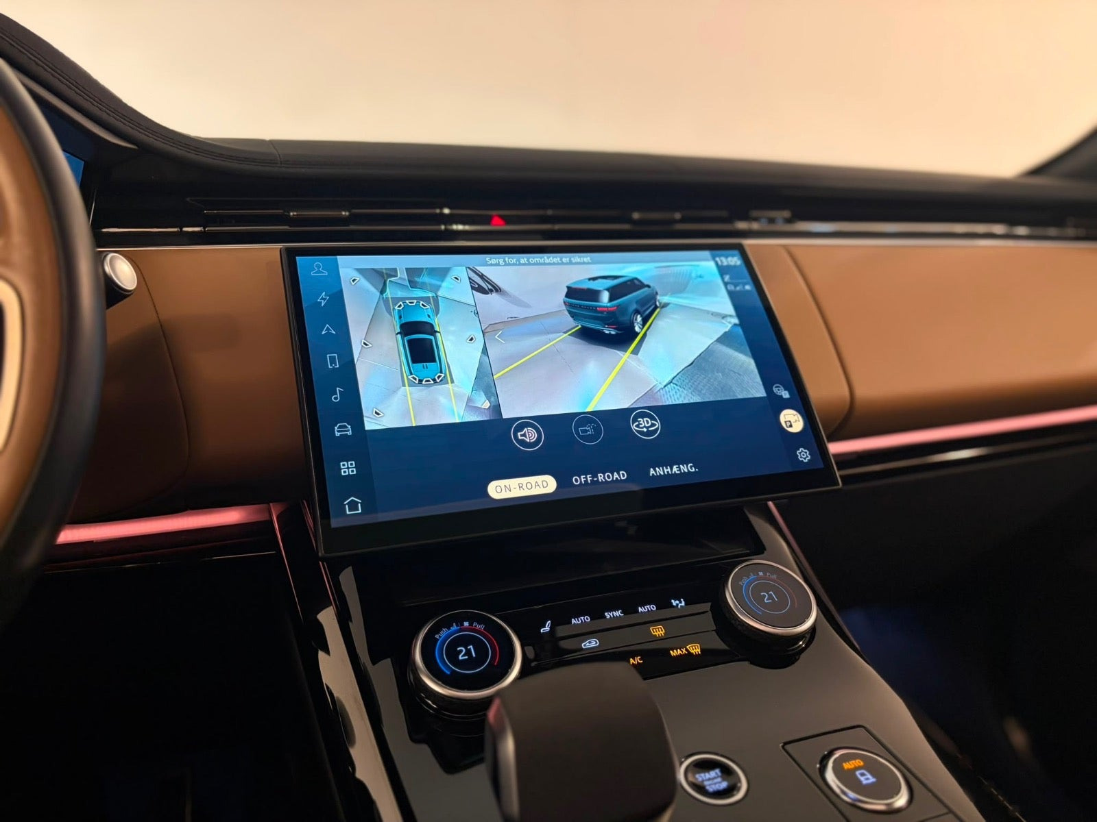 Brun Land Rover Range Rover sport fra 2023