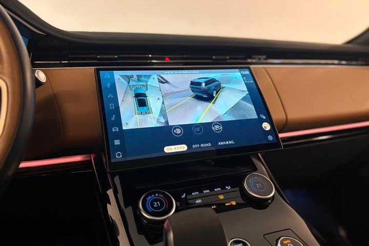 Brun Land Rover Range Rover sport fra 2023