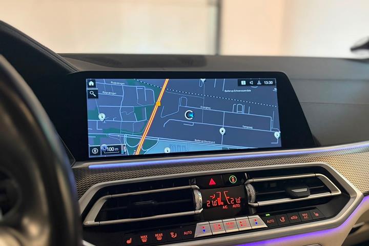 Sort BMW X5 fra 2021
