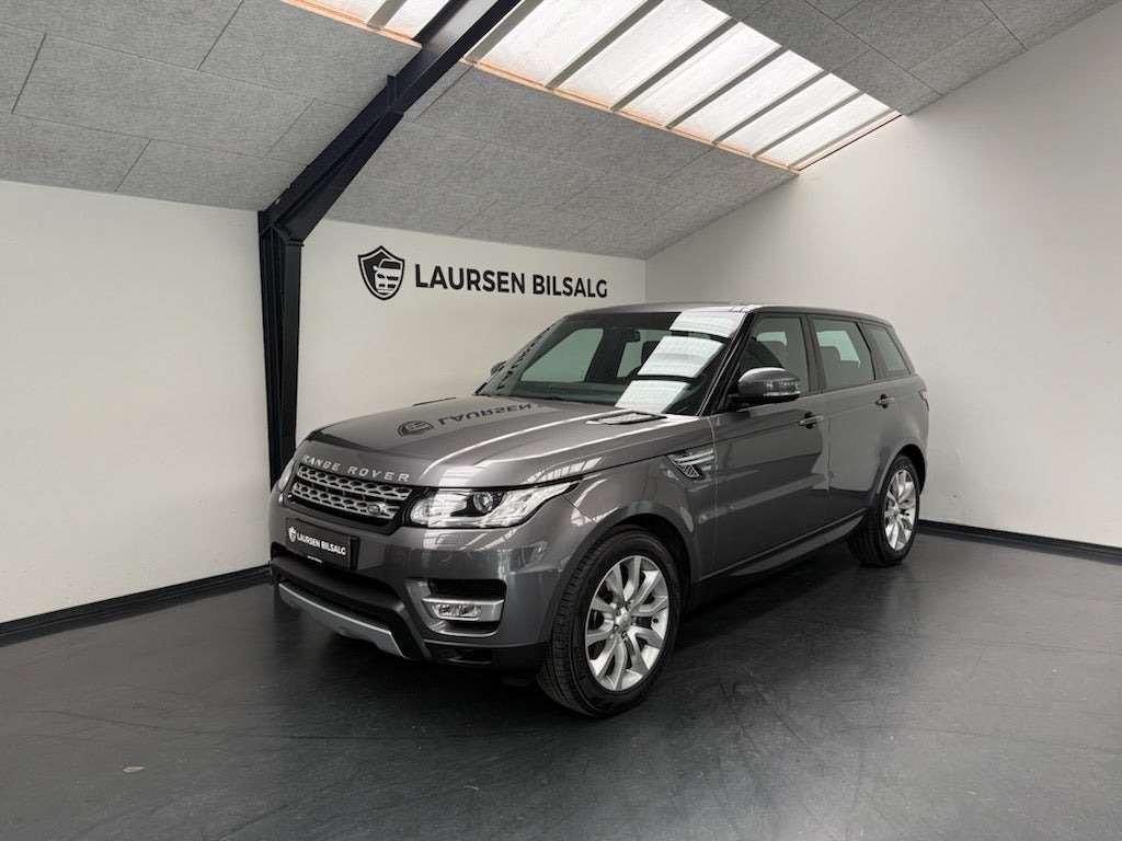 Grå Land Rover Range Rover sport fra 2014