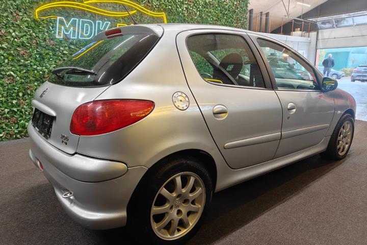 undefined Peugeot 206 fra 2007