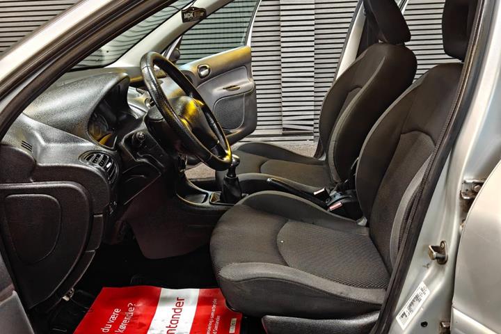 undefined Peugeot 206 fra 2007