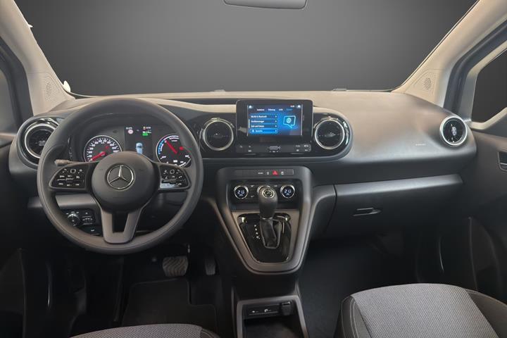 Sort Mercedes eCitan fra 2024