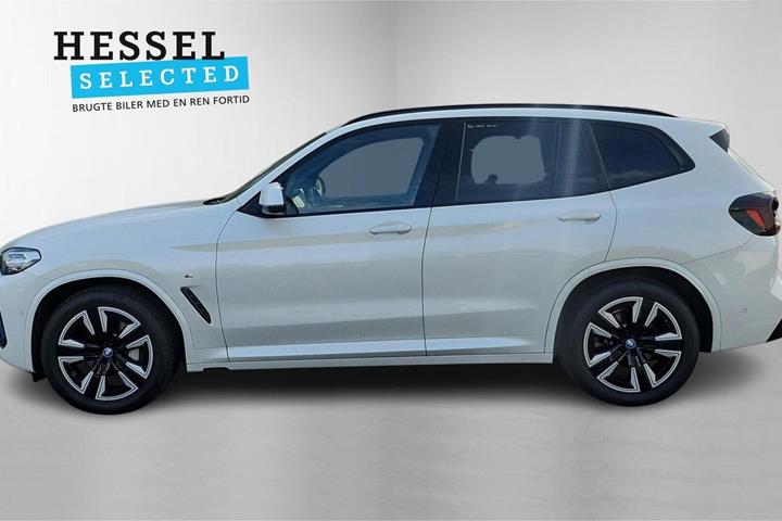 Hvid BMW iX3 fra 2022
