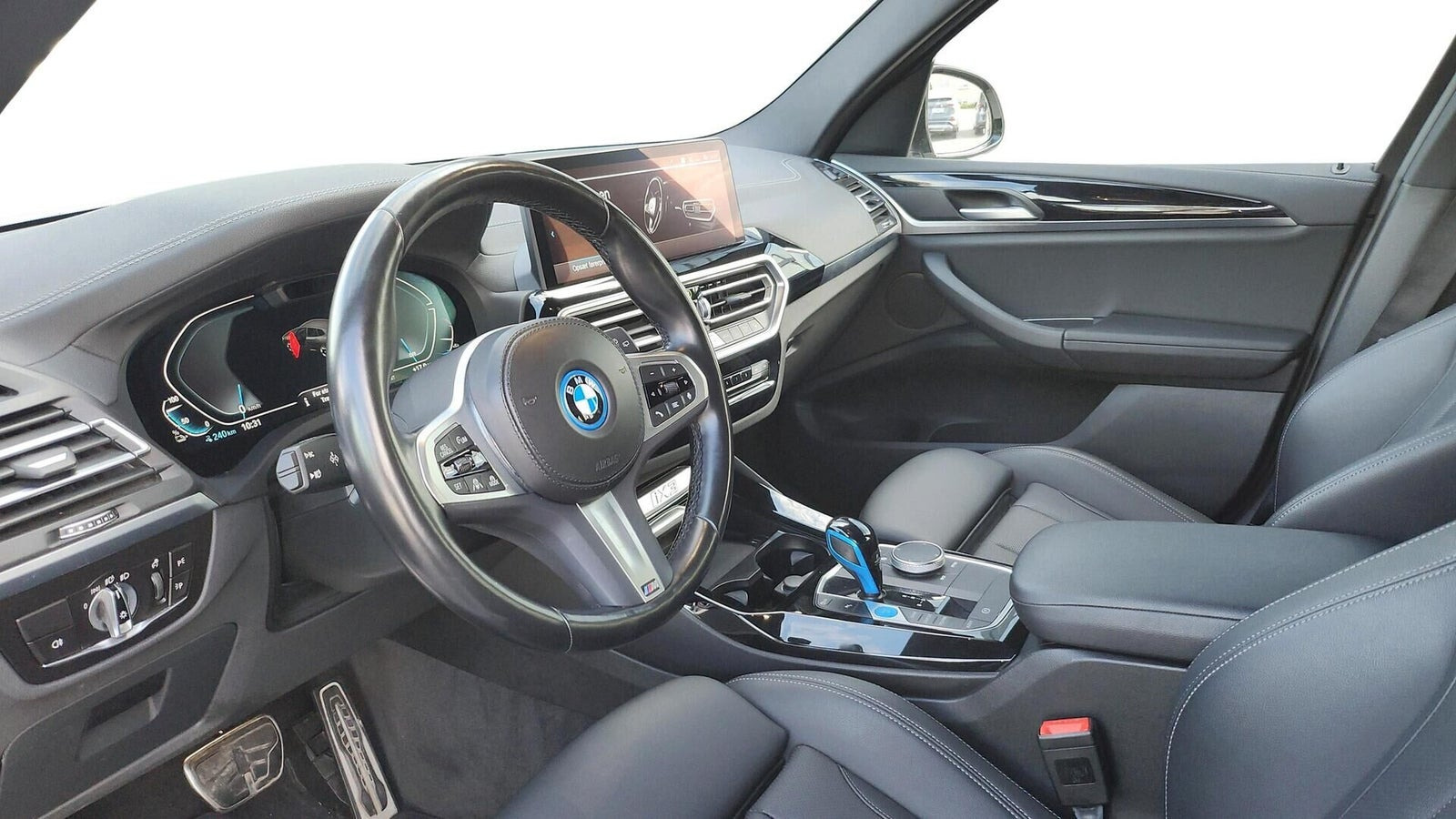 Hvid BMW iX3 fra 2022