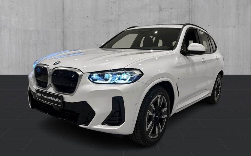 BMW iX3 Charged M-Sport