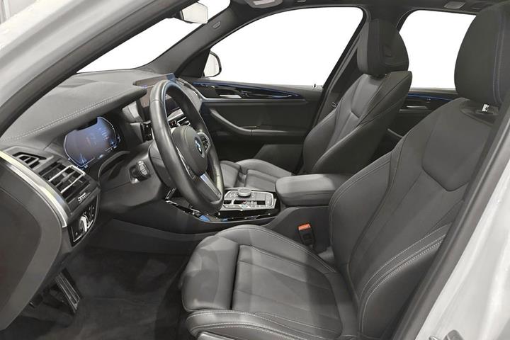 Hvid BMW iX3 fra 2024