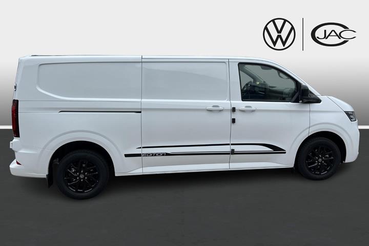 Hvid VW Transporter fra 2026