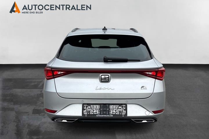 Sølv Seat Leon fra 2022