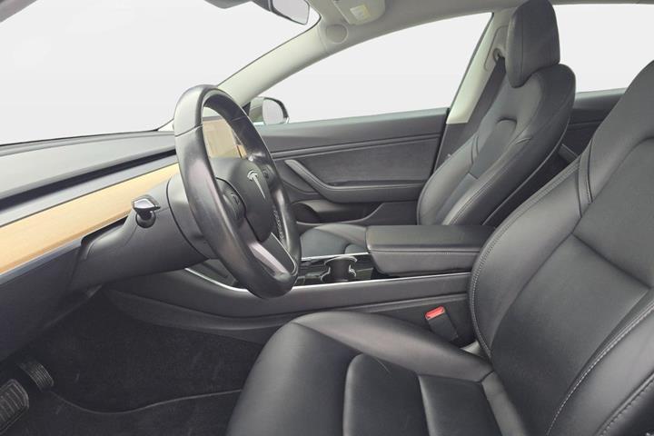 Sort Tesla Model 3 fra 2019