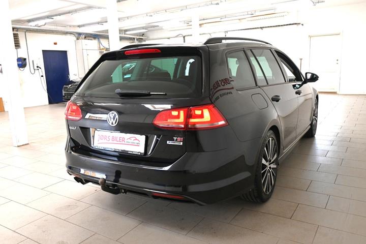 Sort VW Golf VII fra 2016