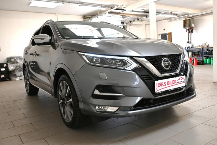 Grå Nissan Qashqai fra 2019