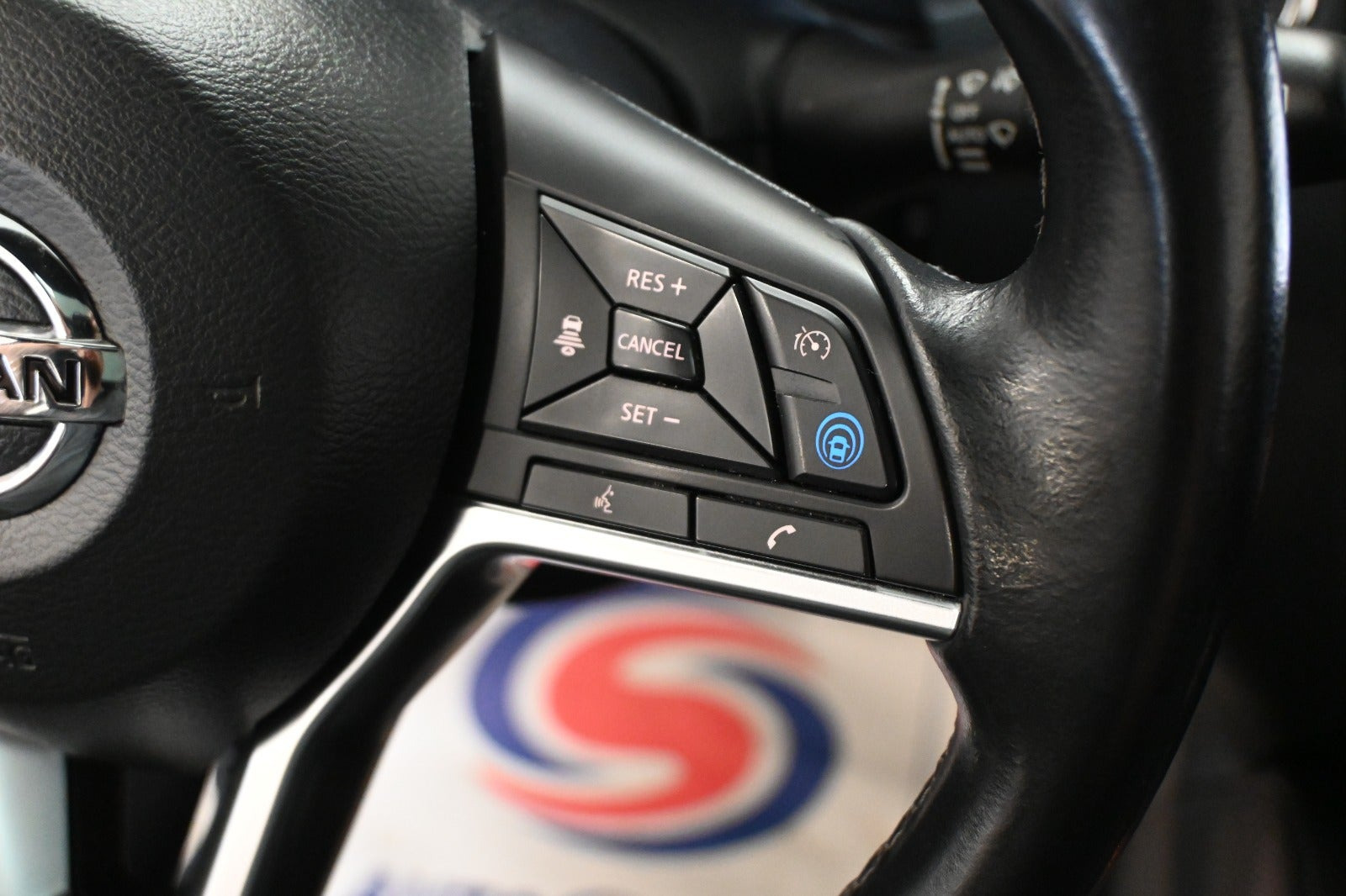 Grå Nissan Qashqai fra 2019