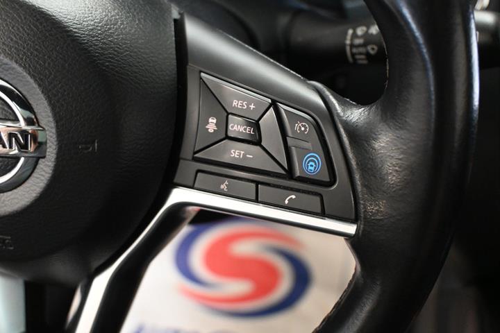 Grå Nissan Qashqai fra 2019