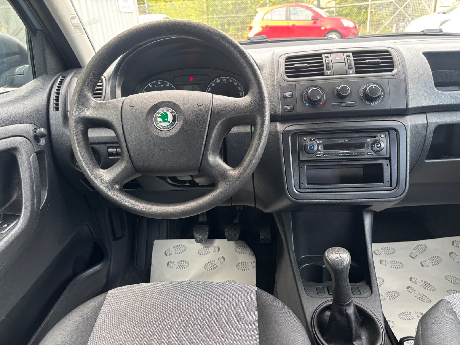 Blå Skoda Fabia fra 2009