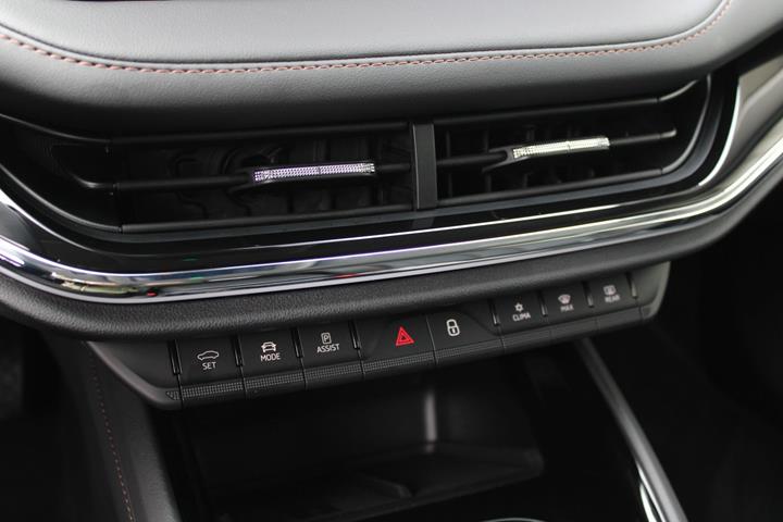 Grå Skoda Enyaq fra 2023