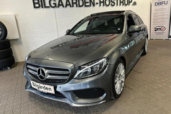 Sort Mercedes C220 d fra 2018 set udefra