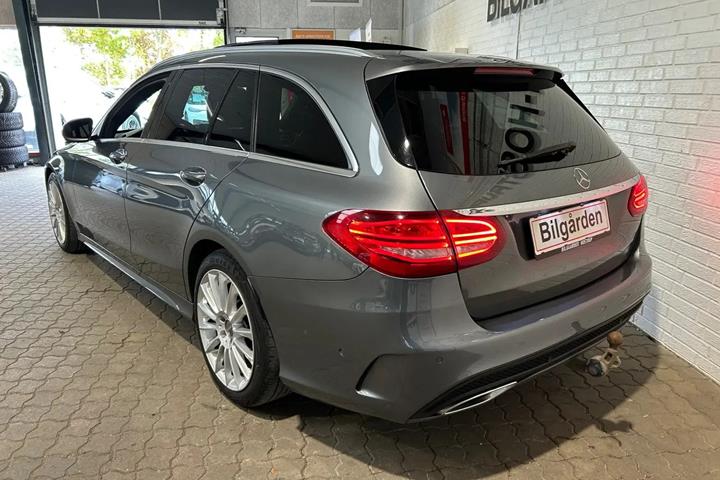 Sort Mercedes C220 d fra 2018
