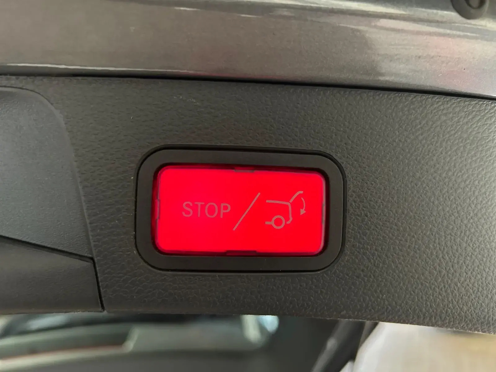 Sort Mercedes C220 d fra 2018
