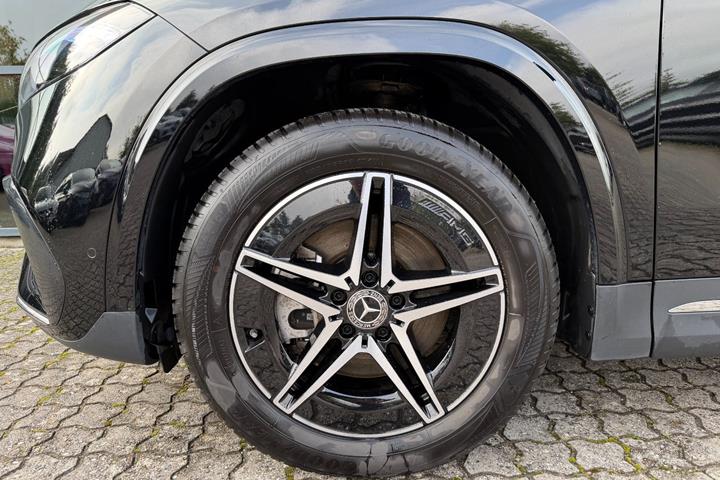 Sort Mercedes EQA250+ fra 2024