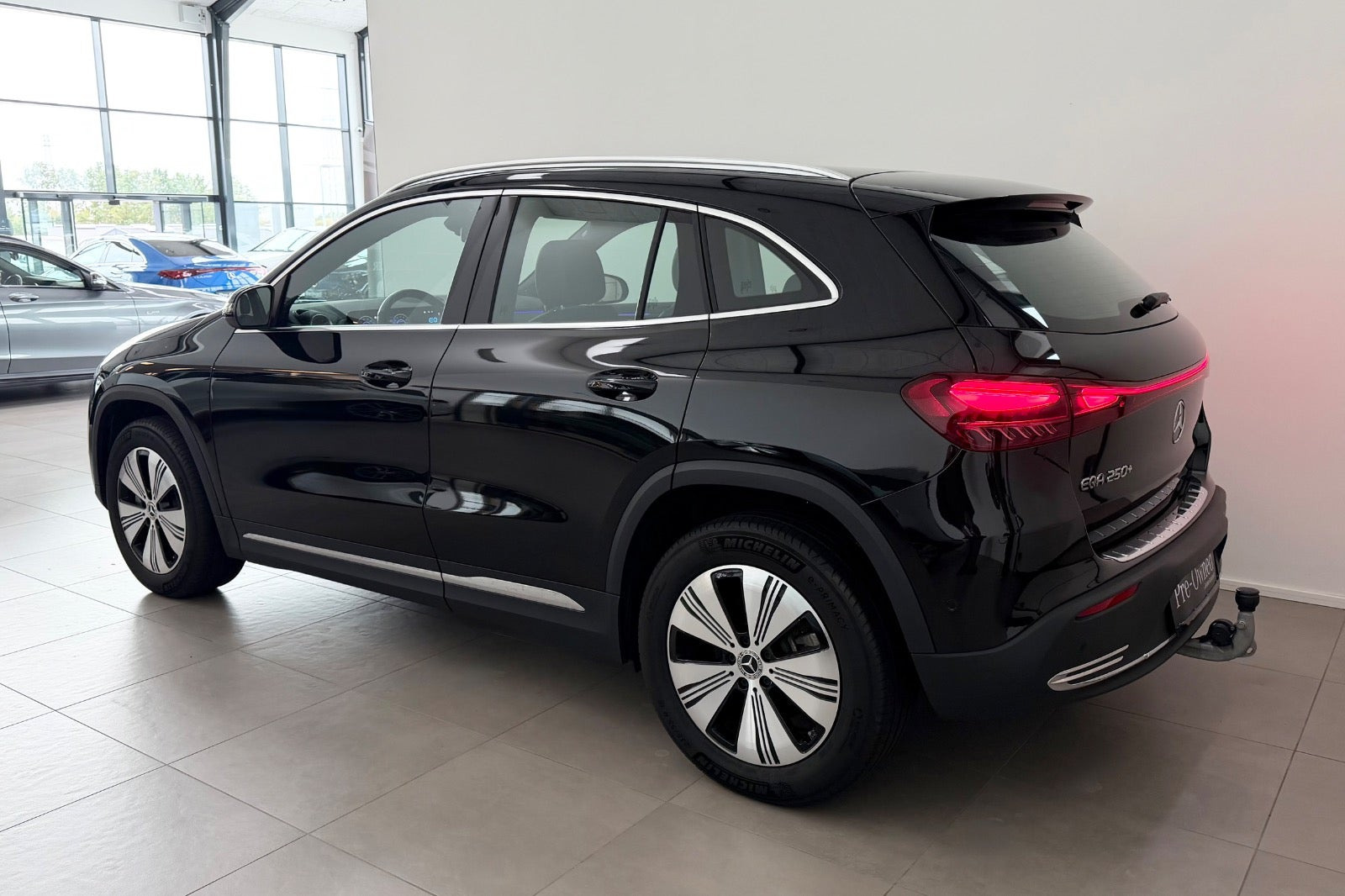 Sort Mercedes EQA250+ fra 2026