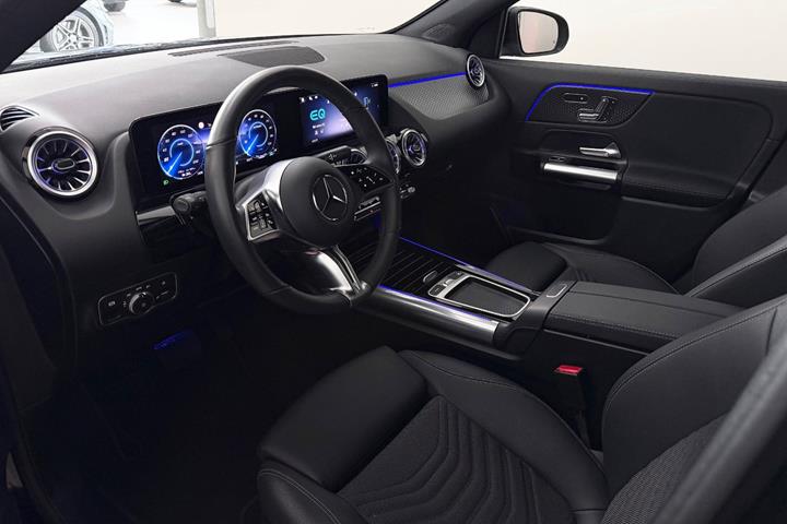 Sort Mercedes EQA250+ fra 2026
