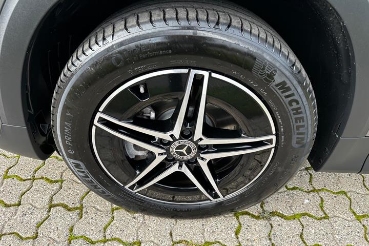 undefined Mercedes EQB250+ fra 2024