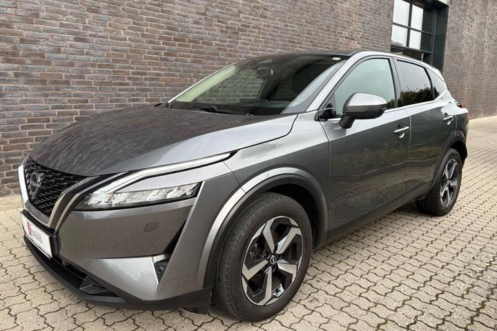 Grå Nissan Qashqai fra 2023