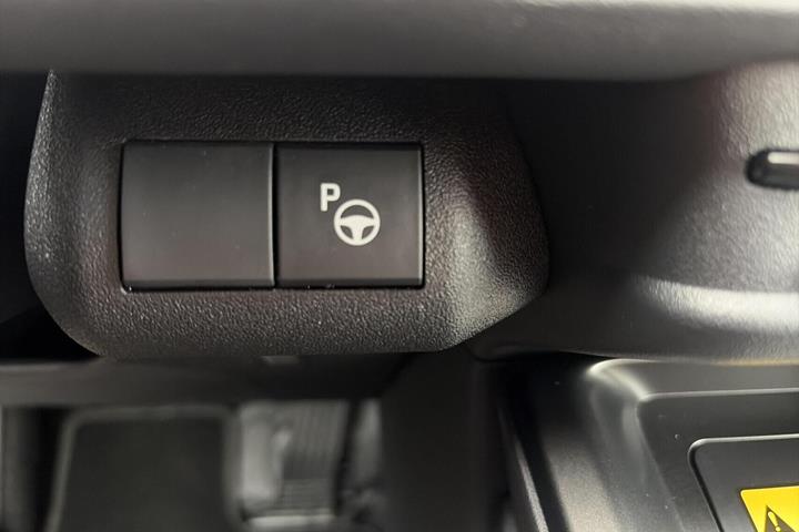Grå Toyota C-HR+ fra 2026