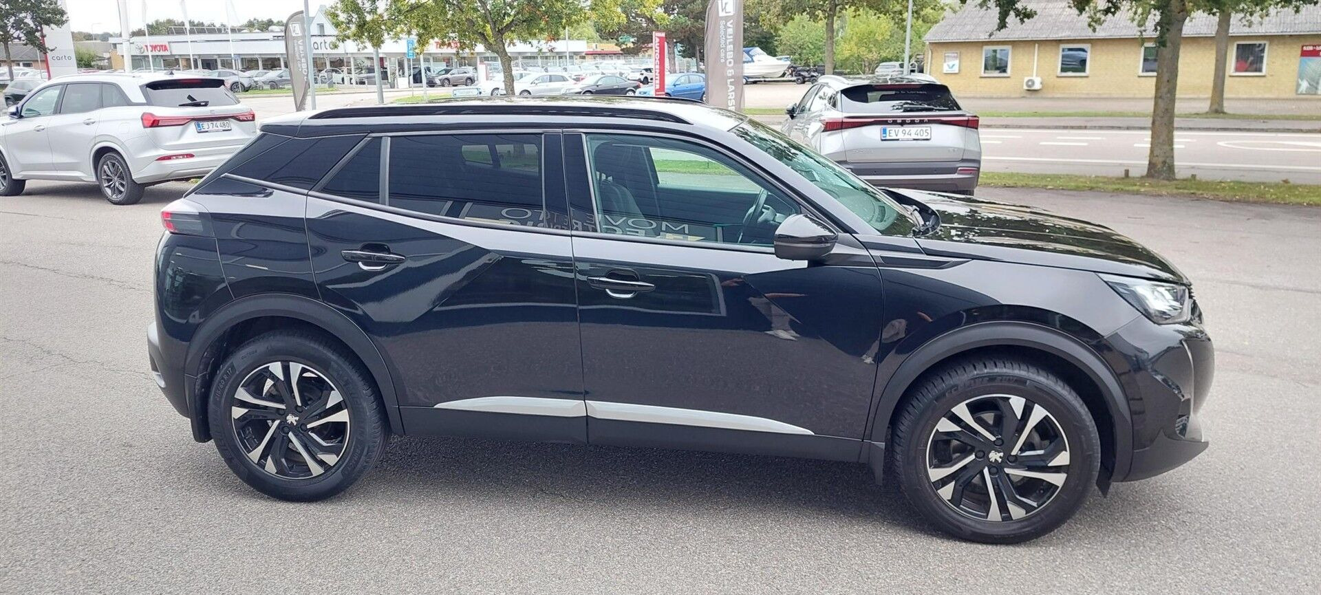 Sort Peugeot 2008 fra 2021