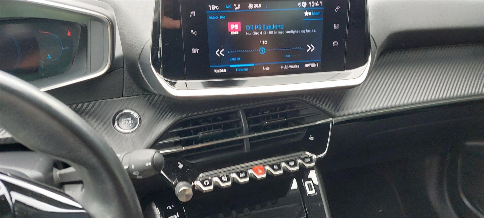 Sort Peugeot 2008 fra 2021