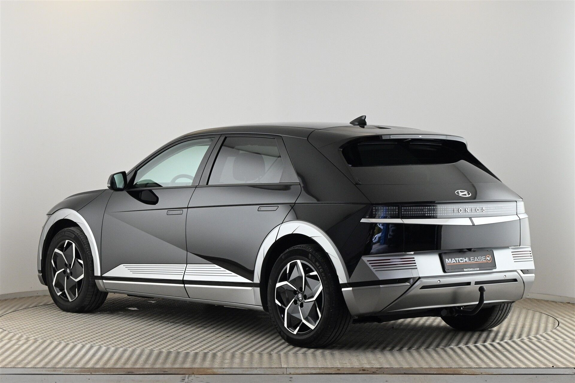 Sort Hyundai Ioniq 5 fra 2023