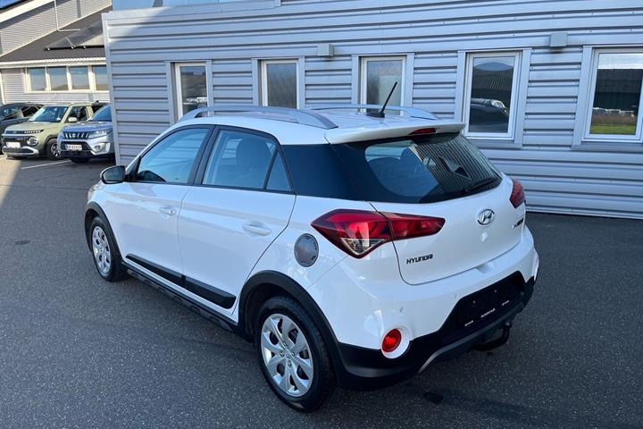 Hvid Hyundai i20 fra 2018