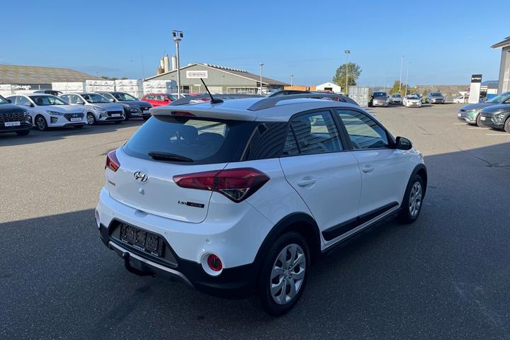 Hvid Hyundai i20 fra 2018
