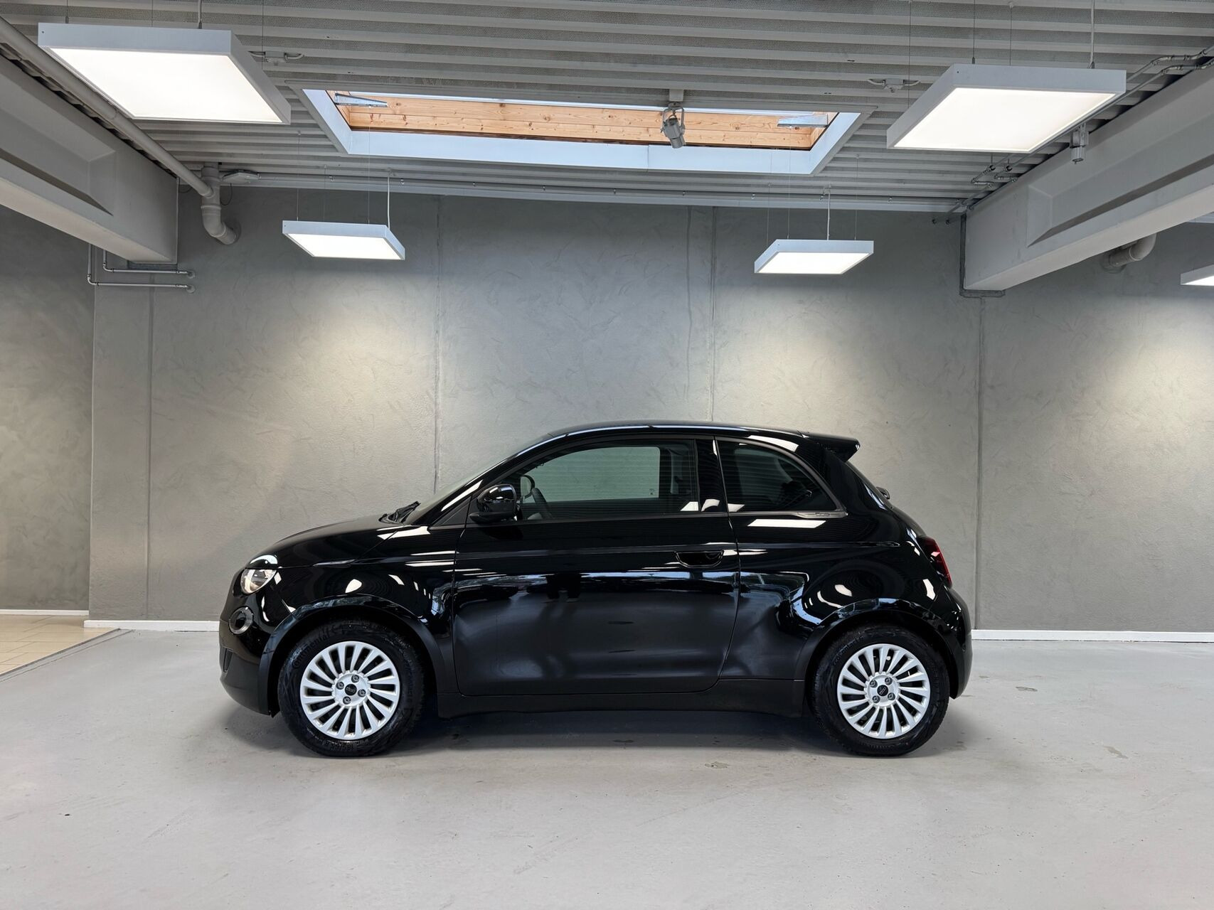 Sort Fiat 500e fra 2023