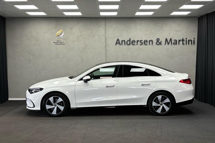 Hvid Mercedes CLA250+ fra 2026