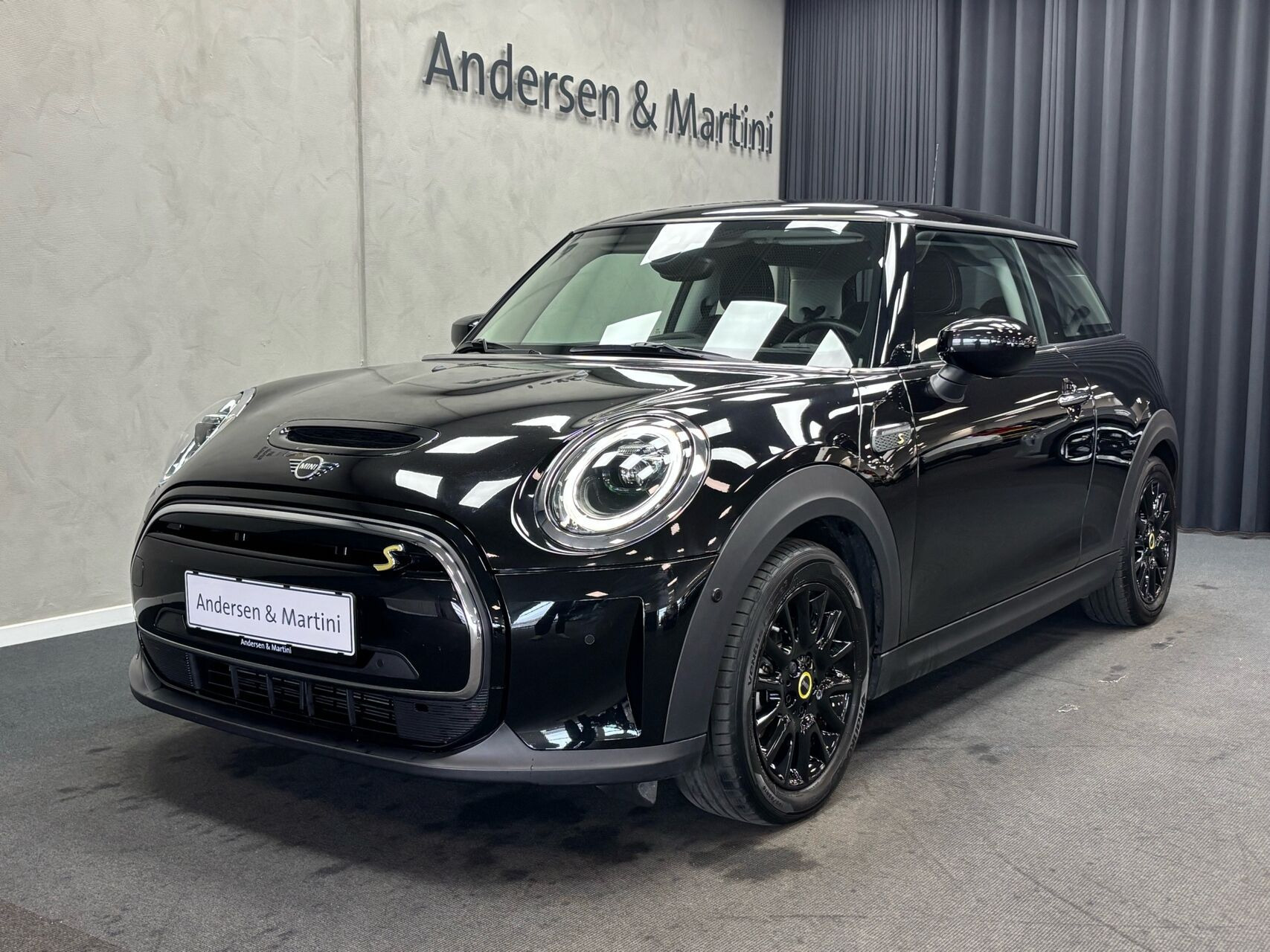 Sort Mini Cooper fra 2021