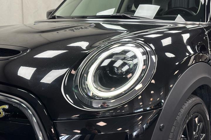Sort Mini Cooper fra 2021