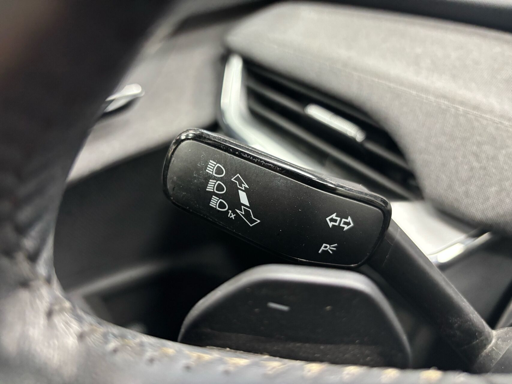 Sort Skoda Enyaq fra 2023