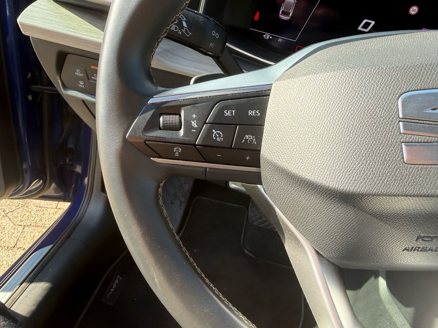 Blå Seat Leon fra 2021