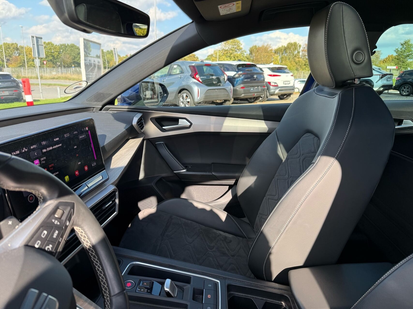 Blå Seat Leon fra 2021