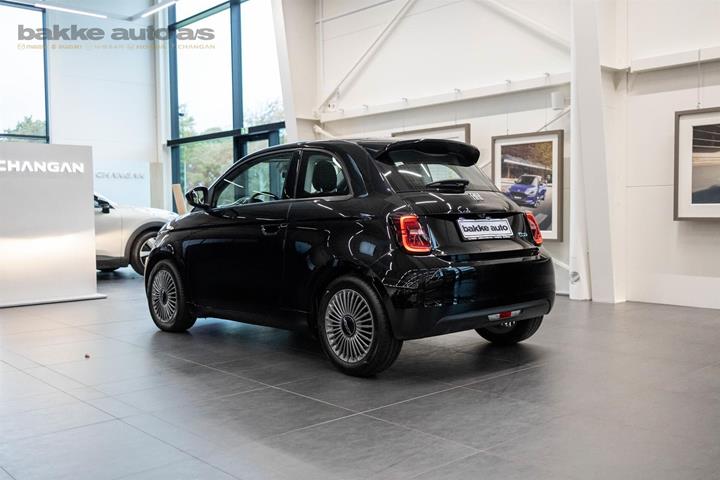 Sort Fiat 500e fra 2022