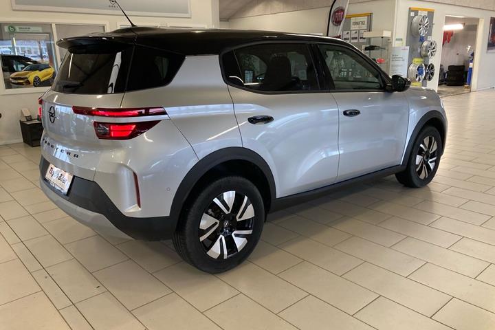 Sølv Opel Frontera fra 2025