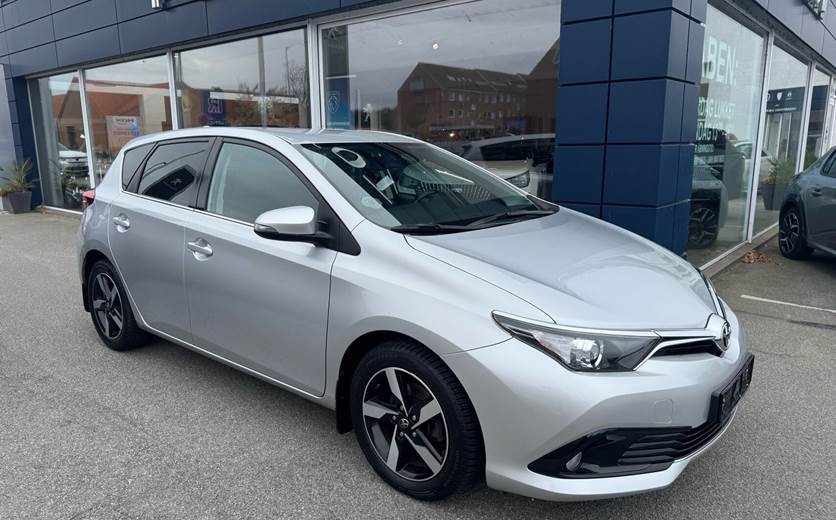 Toyota Auris 1,2 T T2 Comfort Safety Sense 116HK 5d 6g