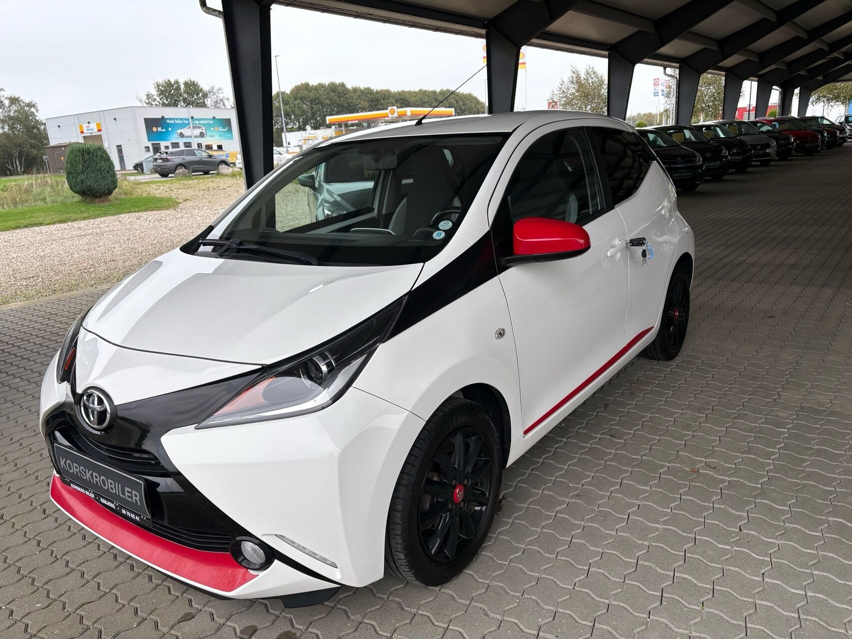 Rød Toyota Aygo fra 2016