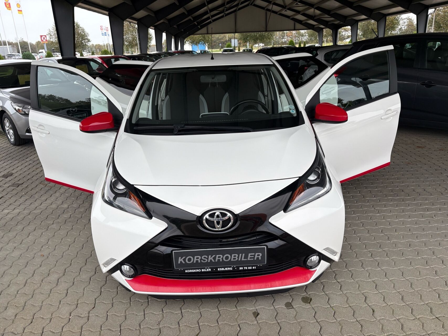 Rød Toyota Aygo fra 2016