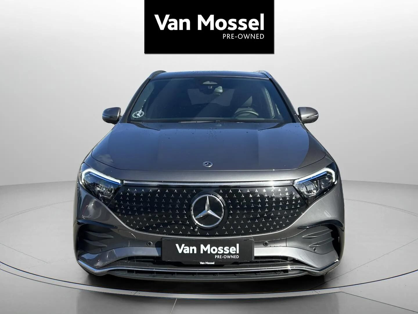 Grå Mercedes EQA250+ fra 2026