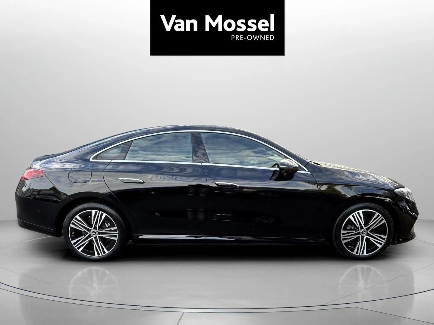 Sort Mercedes CLA250+ fra 2026