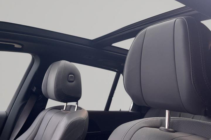 Blå Mercedes GLE350 de fra 2020